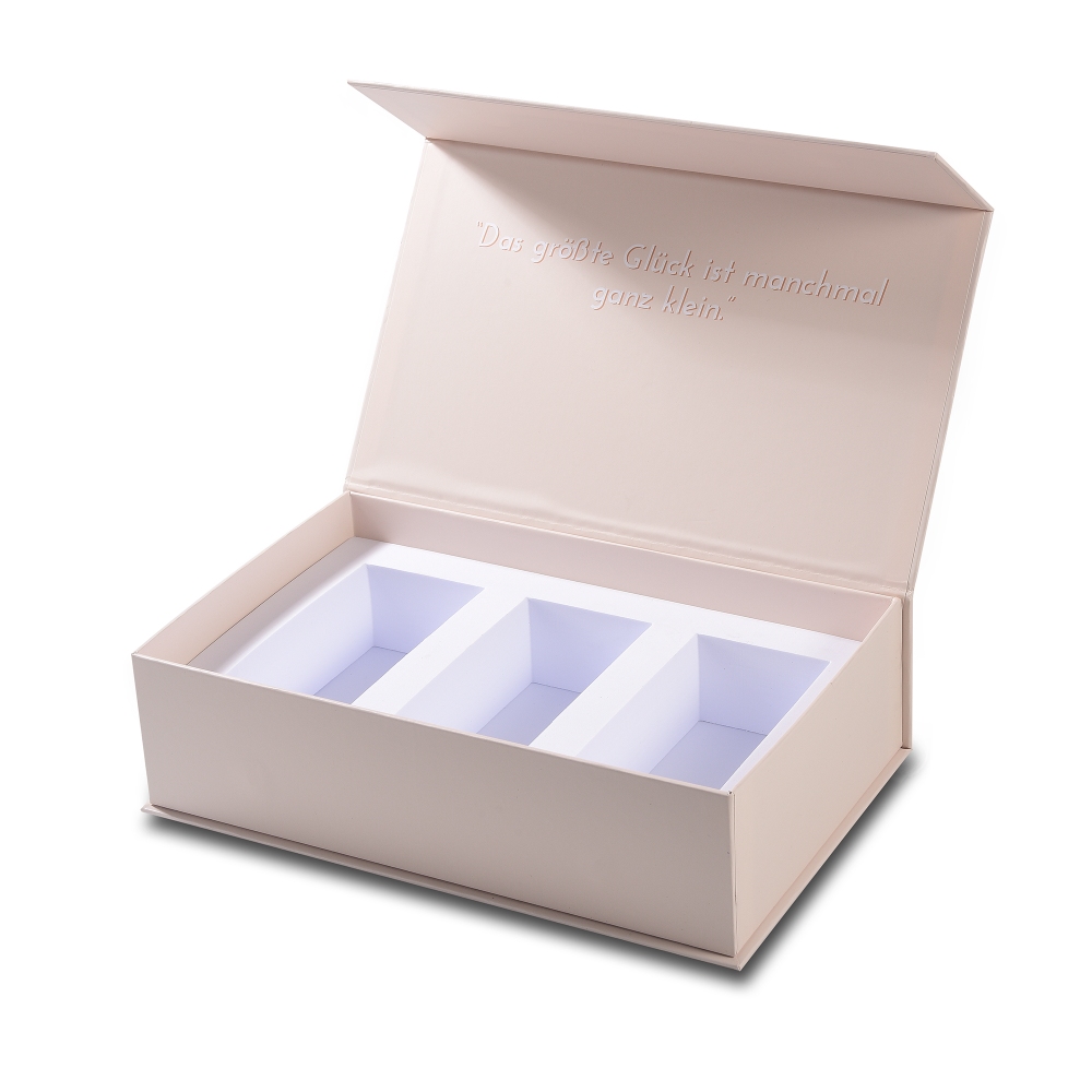 rigid cardboard packaging for cosmetic, candle or gift sets.